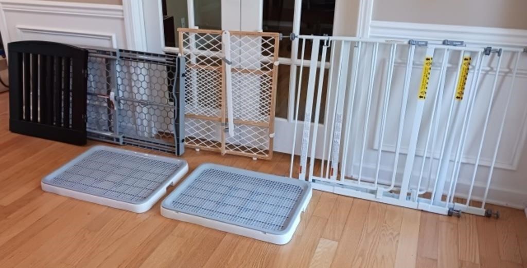 Pet Gates and Puppy Pad Holders