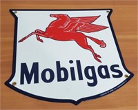 Metal Mobilgas Sign