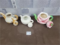 3 Vintage tea pots