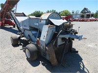 Weiss McNair 8900 Super Vac Nut Harvester