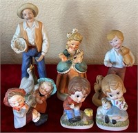 D - LOT OF 6 COLLECTIBLE FIGURINES (L100)