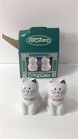 1992 Action Int. cozy Cats S&P Shakers W/Box U15B