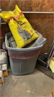 trashcan, full of cat litter