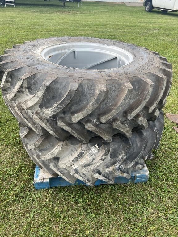 Firestone 16.9 x 28 radials on new 4 rail spin ou