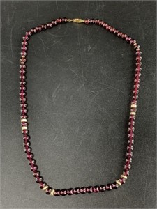 Garnet bead and 14kt gold necklace, like new condi