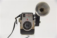 Brownie Kodak  Bull's-Eye Camera w Flash