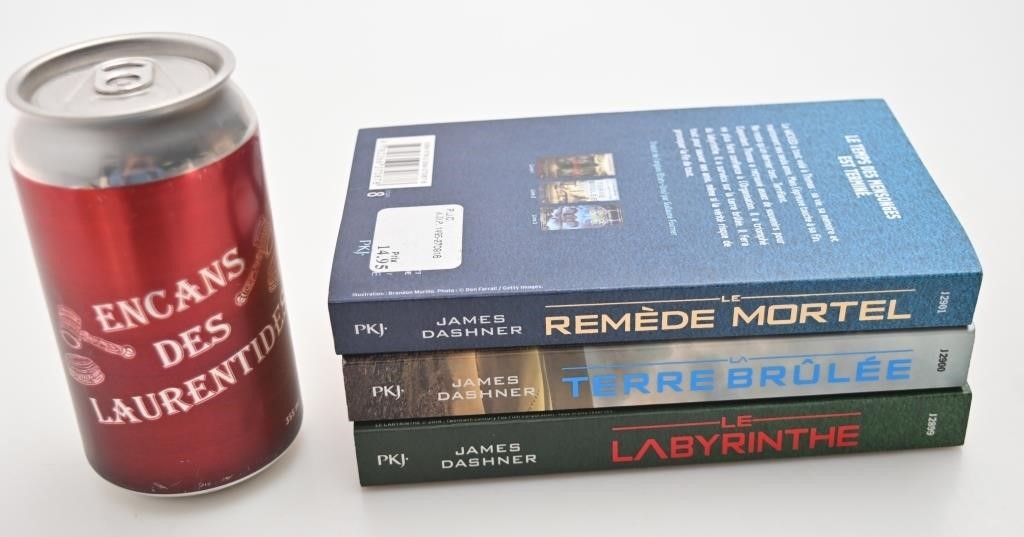 3 livres de James Dashner, dont Le Labyrinthe,