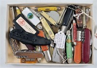 Lot #4409 - Entire flat of pen knives, folding