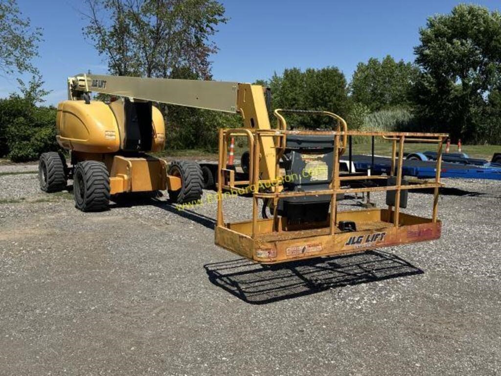 2008 JLG 800A LIFT