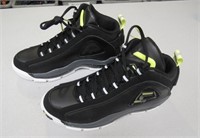 Mens Fila Sneakers - NEW (size 8)