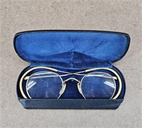Antque Pair of Glasses w/ Case