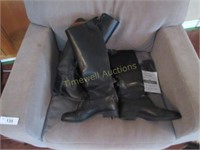 Very nice youth equestrian boots
