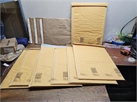 10 XL Padded Envelops
