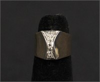 14KT. WHITE & YELLOW GOLD DIAMOND RING