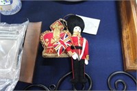 BRITISH SOLDIER AND CROWN DECORATION