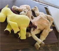 Stuffed toy camel and horse lot