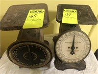 2 Vintage Scales,Columbia Family & Montogmery Ward