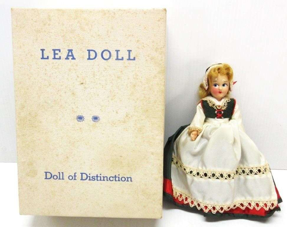 Vintage Lea Doll 8"T