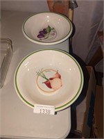 Vintage dinner plates
