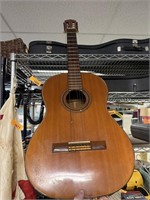 VTG ACOUSTIC GUITAR W CASE