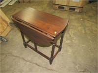 Small End Drop Leaf Table