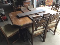 Berkey & Gay Furniture, Dining Table W/6 Chairs