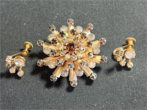 Vintage rhinestone brooch and earrings