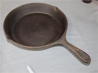 #8 Cast Iron Frying Pan