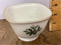4" Lenox "Holiday" bowl