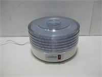 Food Dehydrator KN-FD5 Powers On