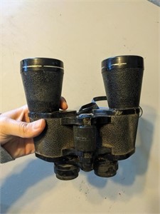 Tasco Binocular