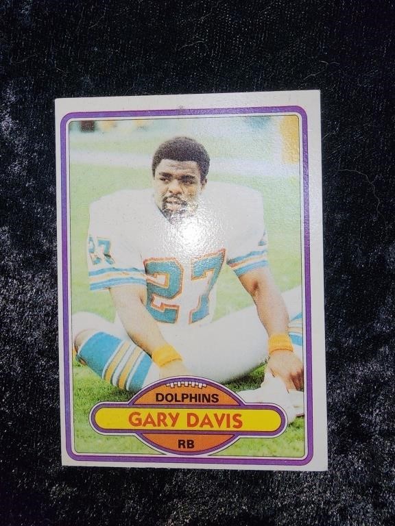 Gary Davis Dolphins 262 Off Center Cut