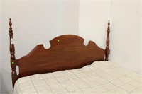 Fine Solid Cherry Queen Size Poster Bed