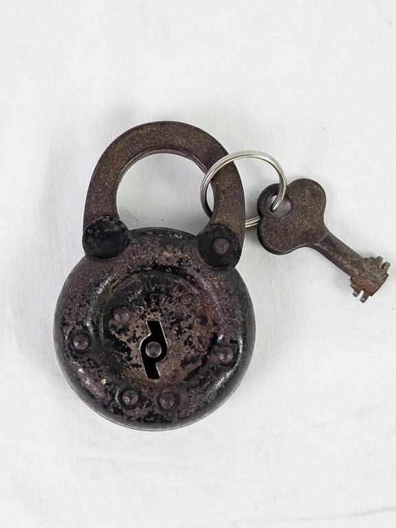 Edwards 6 Lever 1915 Padllock with Key Works