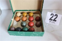 Vintage Snooker Balls in Original Box