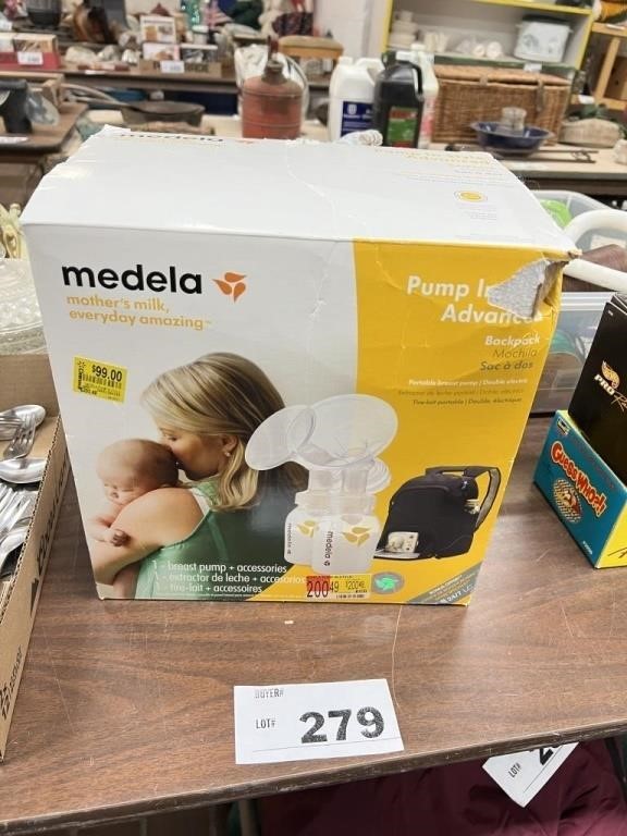 NEW- BREAST PUMP