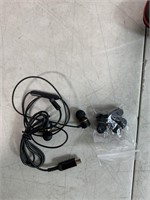 Type C Stereo in-ear headphones with replacement