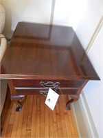 2 drawer table