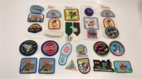 32 New Girl Scout Patches / Pins 1995,96,97