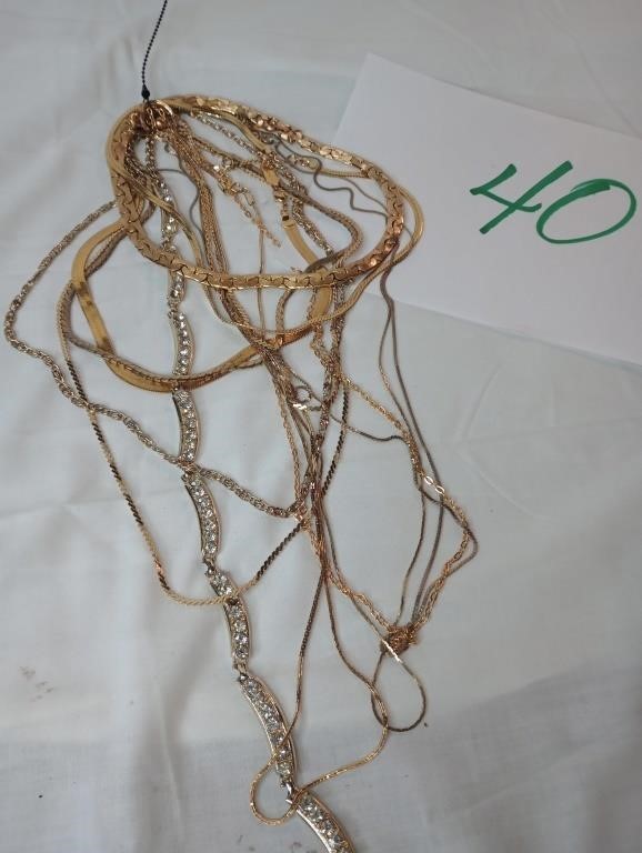 GOLDTONE NECKLACE, AND JEWELRY LOT