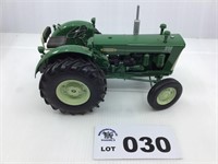 1/16 Scale Oliver 990 Diesel Tractor