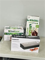 Cuisinart Food sealer w/ food saver bags - new