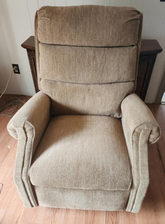 31x40x33 tan rocker recliner