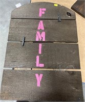 Beautiful Family Foto Clip Wooden Board NEW