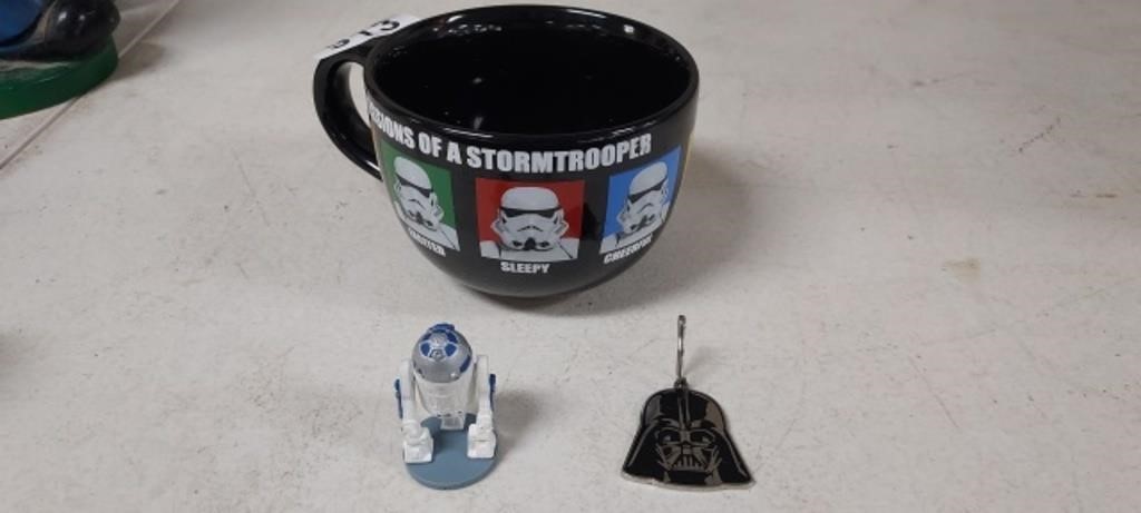 STAR WARS MUG, R2D2 FIGURE, DARTH VADER LOT