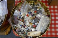 TIN WITH QUANTITY OF BUTTONS