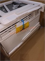 LG 11,800 BTU 550sq ft. Air conditioner 115-Volt