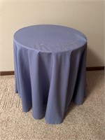 26 inch particleboard 3 leg table with cloth