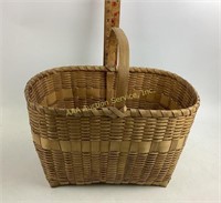 Large basket with handle