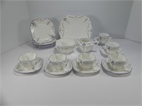 21 PC SHELLEY CUPS/SAUCERS, CREAM & SUGAR ETC.